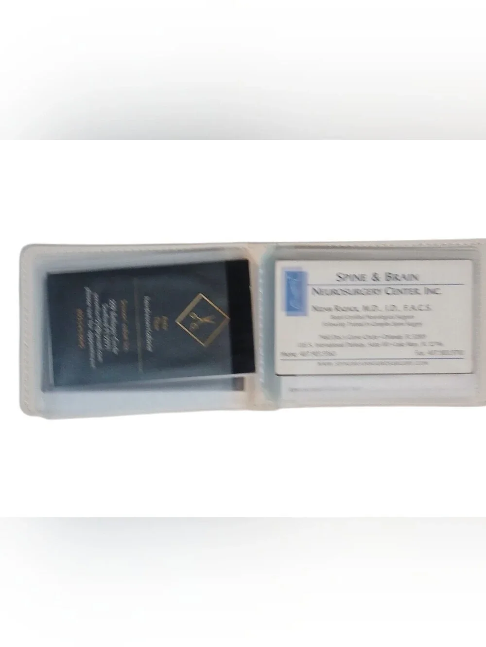Peanuts -Snoopy & The Peanut Crew ID/Card Wallet, 2 Covered ID Windows, 8 Slots